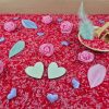 Speelrijst in de kleuren rood en roze passend bij het thema lief en valentijn.